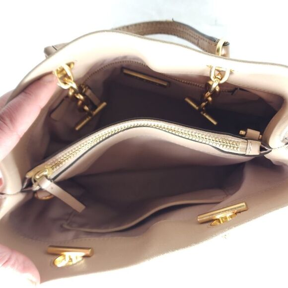 TORY BURCH Light Oak Fleming Diamond Quilted Small Gold Chain Tote Purse Bag - Picture 9 of 16